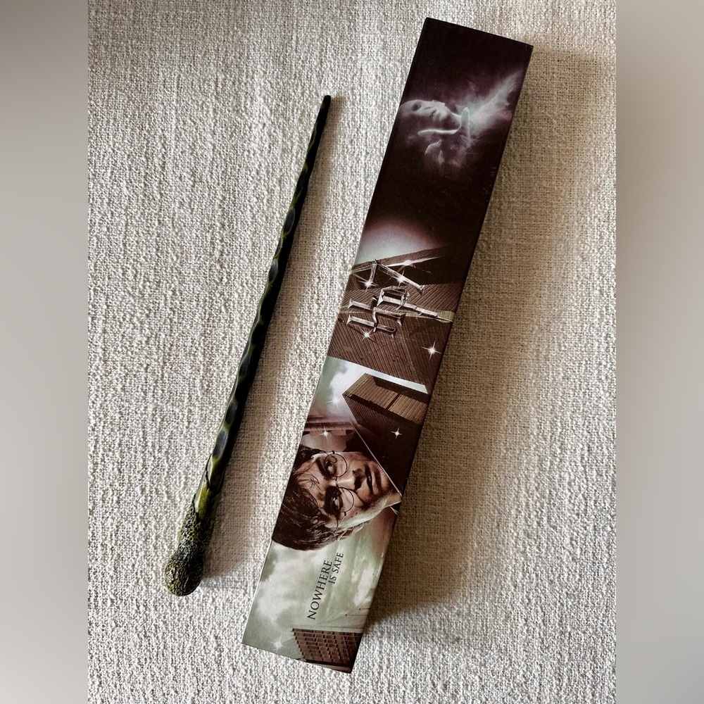 Harry Potter Wand with Decorative Box
